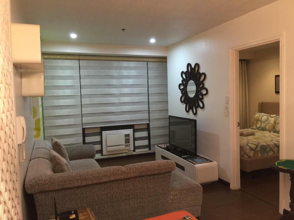 Seven Doors Aparthotels In Gramercy Makati Makati City Eksteriør bilde
